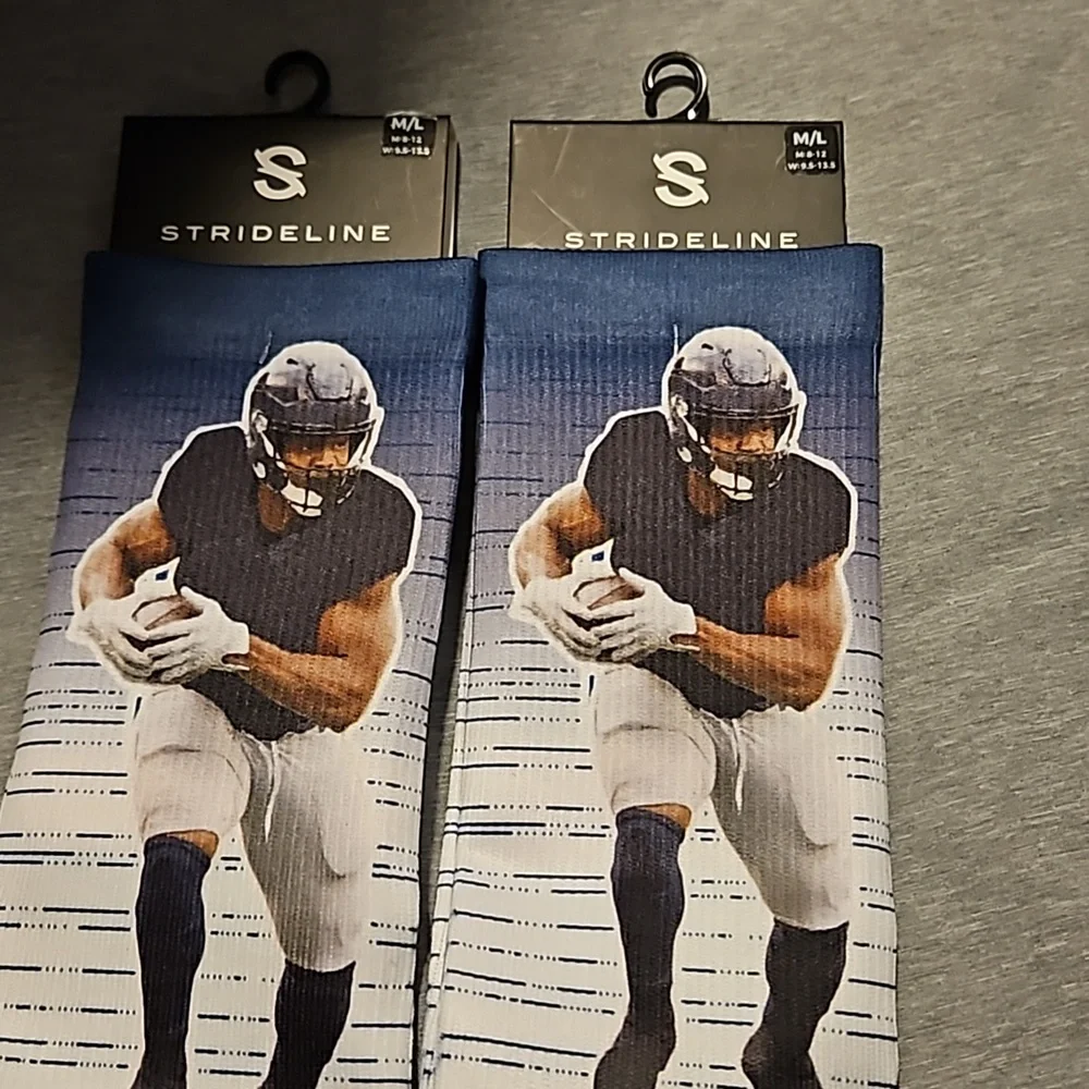 NWT Seattle Seahawks Strideline Kenneth Walker premium socks